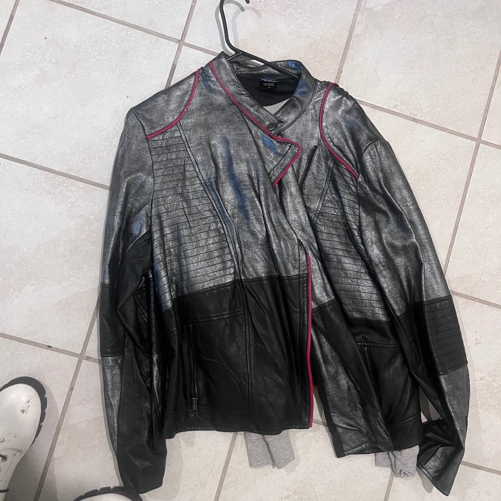 Her Universe Phasma Jacket Star Wars Torrid